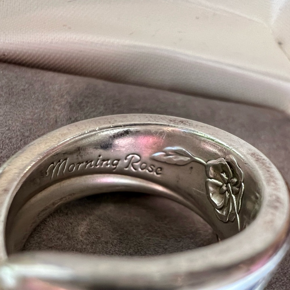 Vintage Silver Wrap Ring with Rose Embossed design. Morning Rose about 7-7.25 - Picture 5 of 17